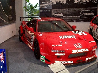 japan_museum_cars8_small.jpg (50513 bytes)