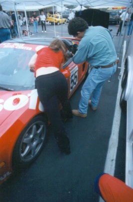 La street race reporter butt.jpg (44144 bytes)